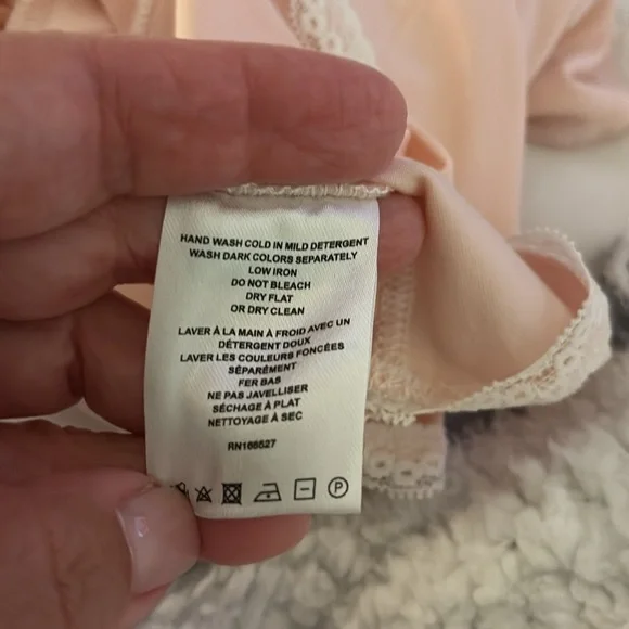 GUIZIO Dainty Light Pink Camisole - Picture 11 of 11